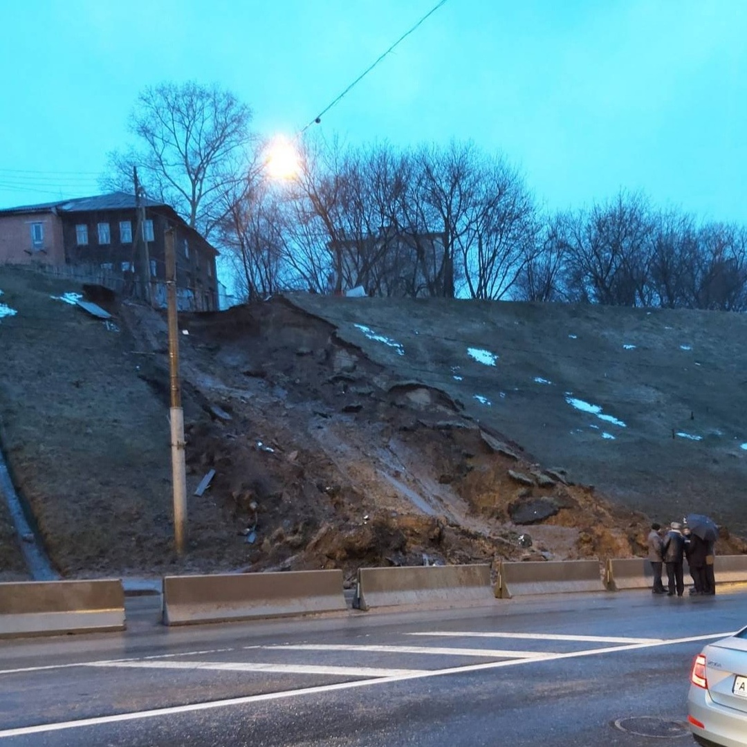 Похвалинский съезд. Похвалинский съезд в Нижнем Новгороде. Оползень на Похвалинском съезде 2020. Оползень в Нижнем Новгороде 1839. Оползень Окский съезд 1974.