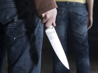 Image for Нижегородец ударил ножом прохожего, приняв его за своего обидчика