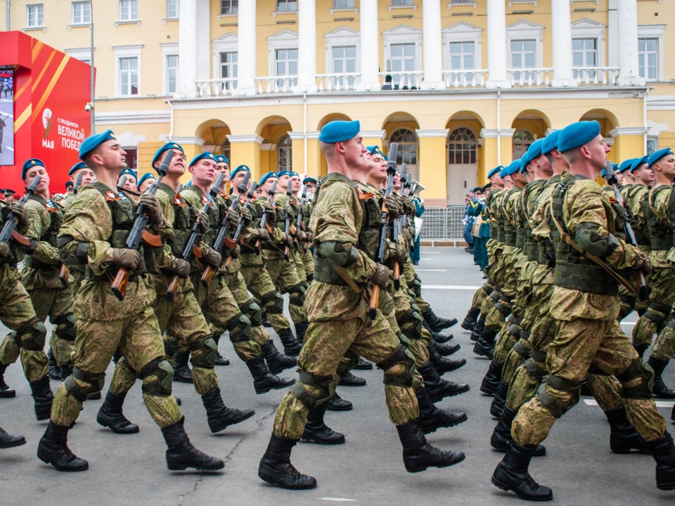 Image for Фоторепортаж: военный парад в честь 79-летия Победы в Нижнем Новгороде