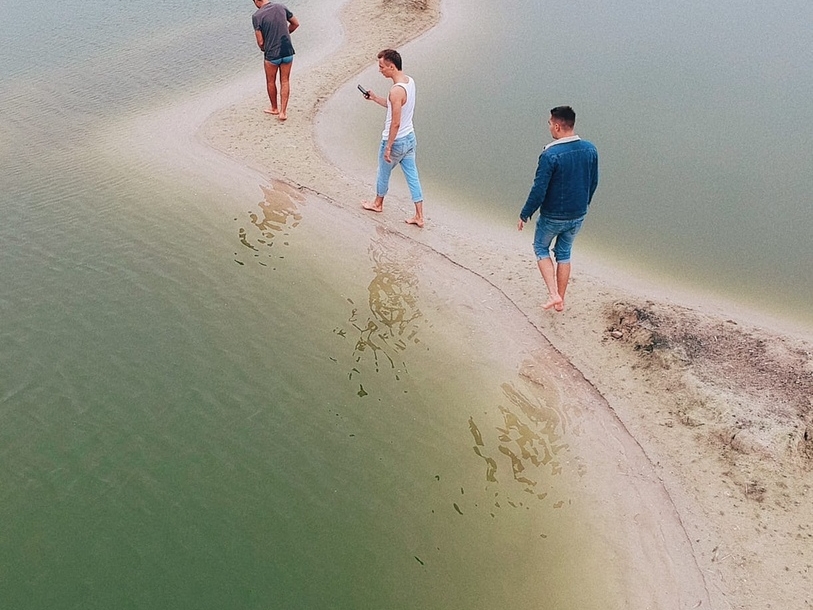 Image for Нижегородские Мальдивы: песчаный карьер на окраине Дзержинска стал местом для фотосессий