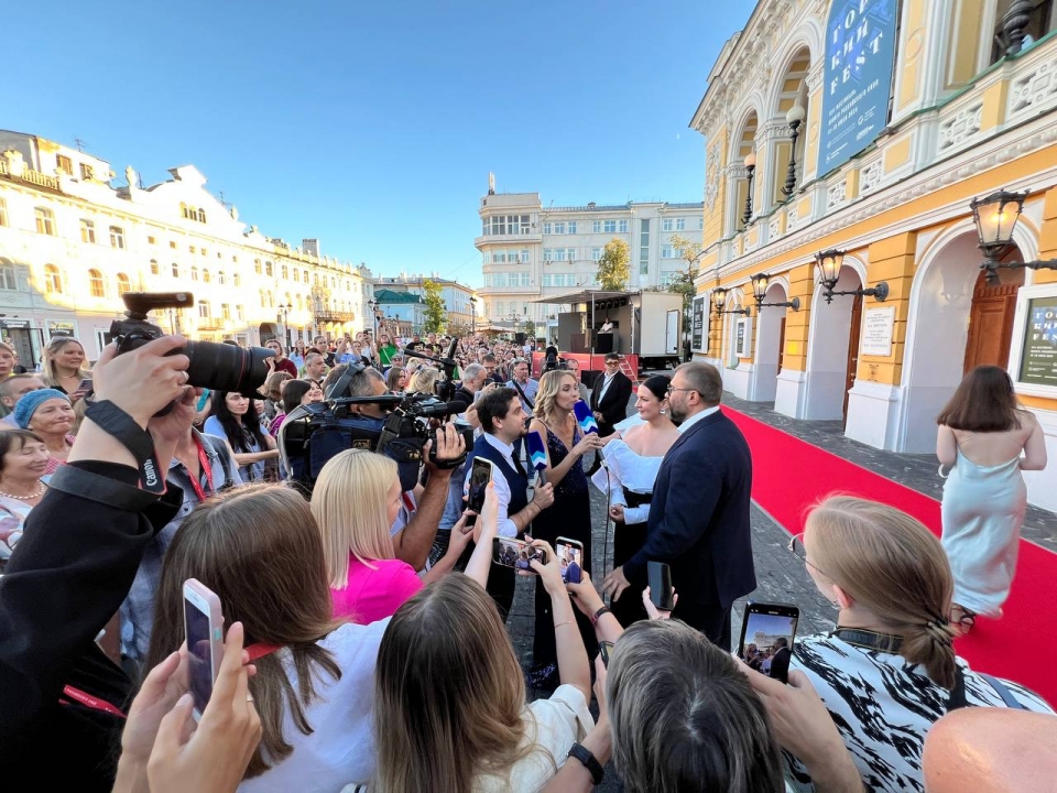 Image for Фоторепортаж: открытие кинофестиваля «Горький fest-2024» в Нижнем Новгороде