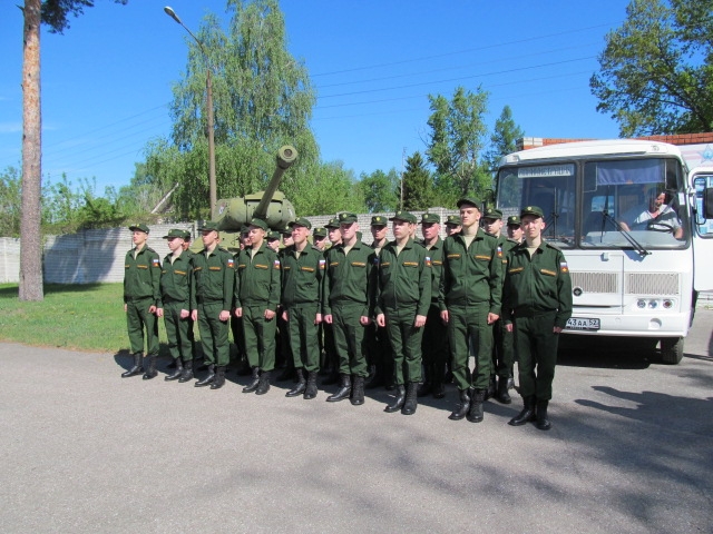 Image for Более 3000 нижегородцев отправились в армию весной