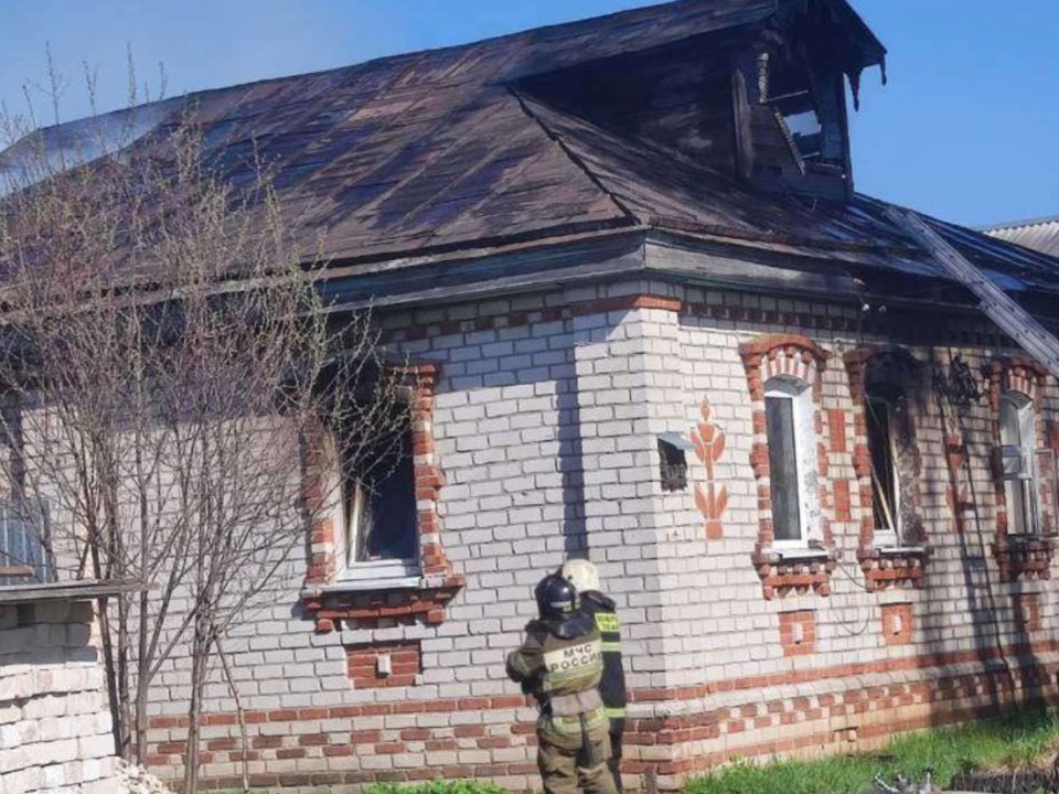 Image for Мужчина погиб на пожаре в частном доме под Лысковом